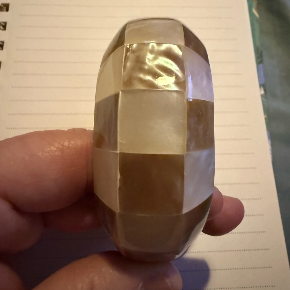 Checkered Mother of Pearl Shell Bangle Bracelet